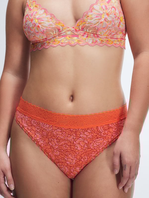 Cotton Essentials Lace-Trim Mid-Rise Thong Panty
