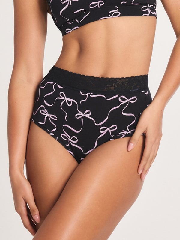 Cotton Essentials Lace-Trim Shortie Panty