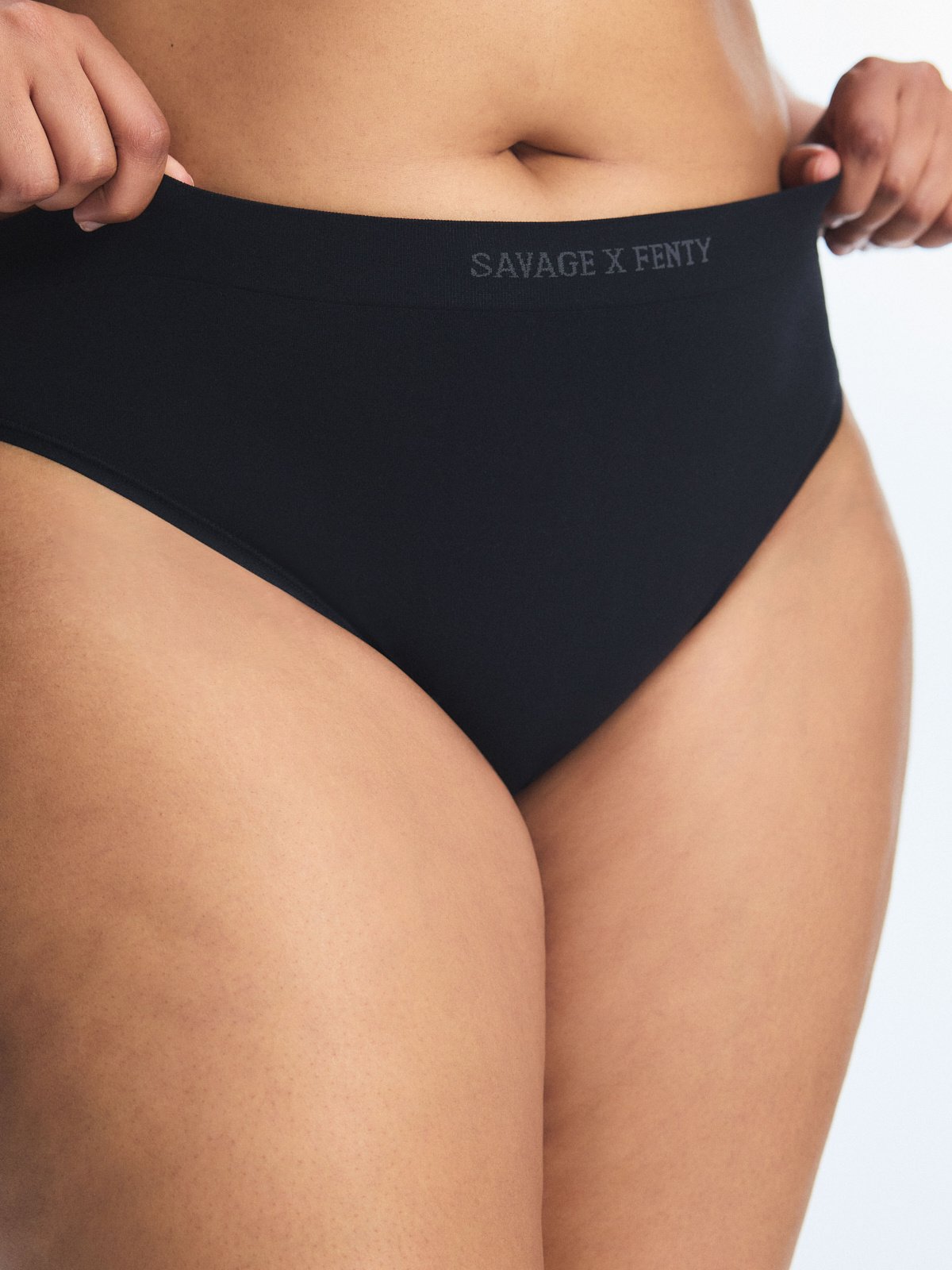 Seamless High-Waist Thong Panty