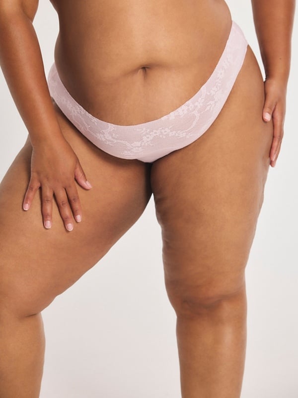 No-Show Lace Hipster Panty