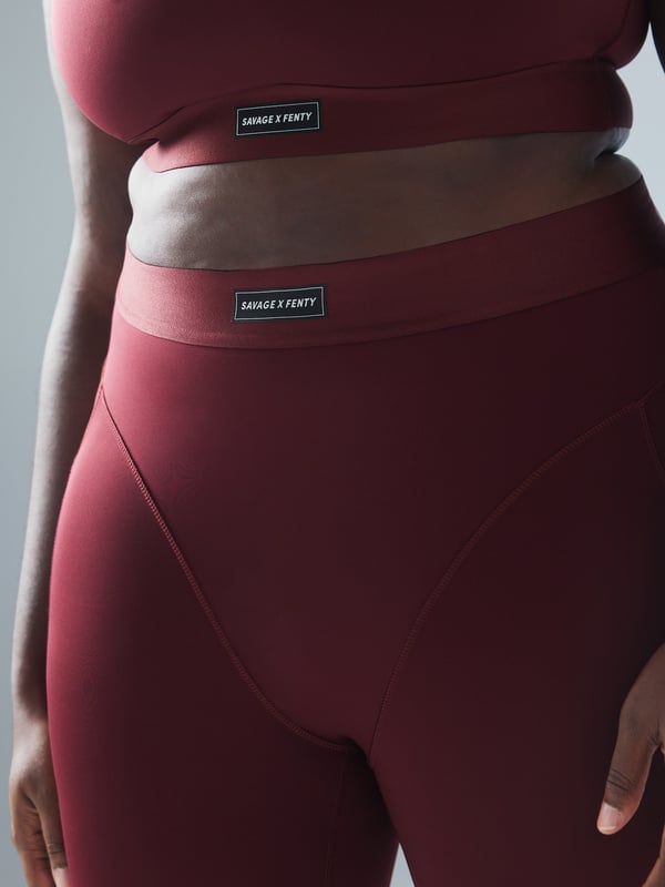 Lineup High Waist Pocket Legging In Red Savage X Fenty 4713