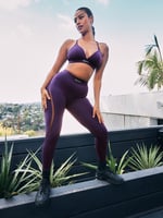 Flow High-Waist Trimmed Legging