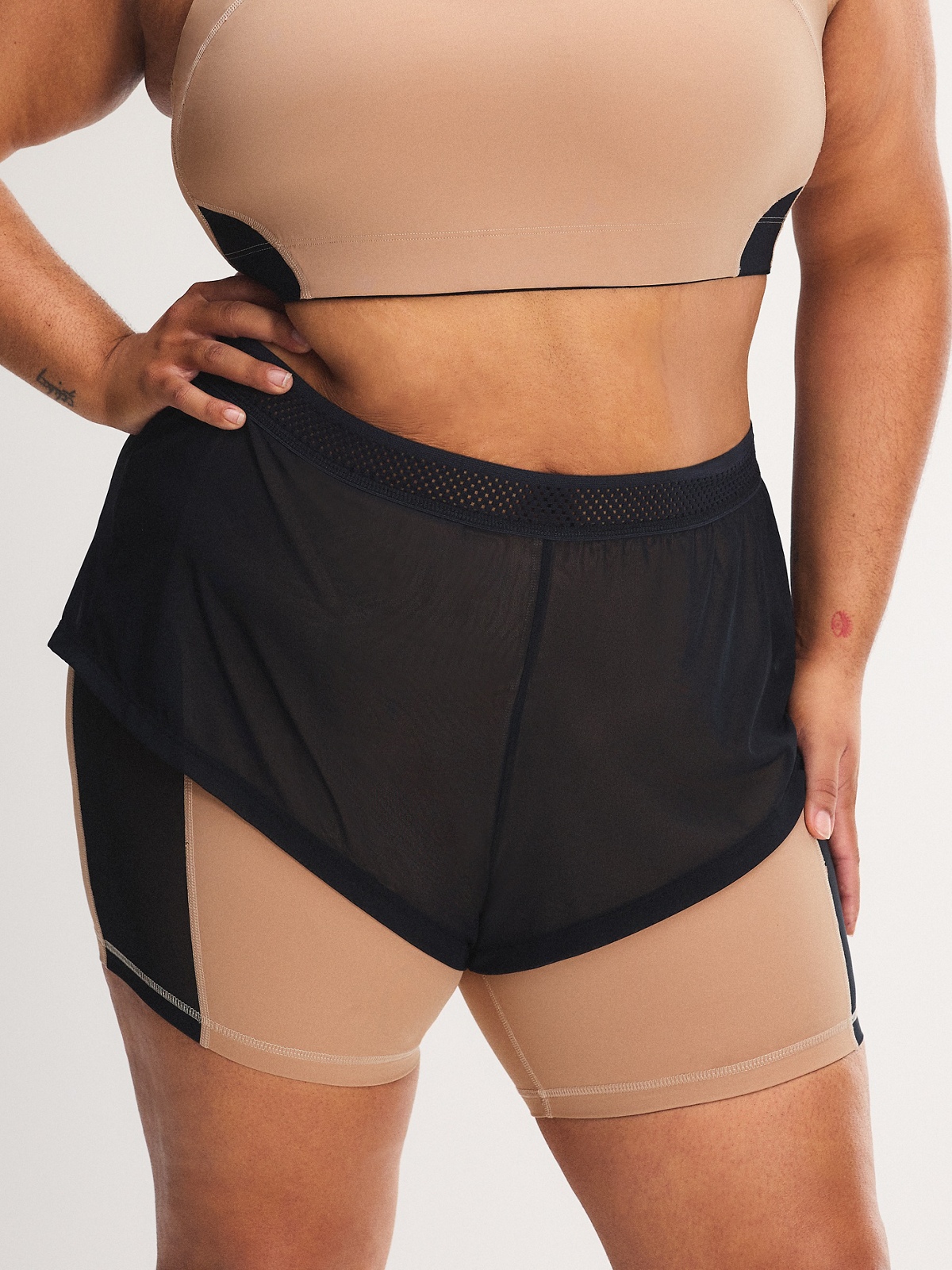 Cool Curves 2-In-1 Mesh Running Short