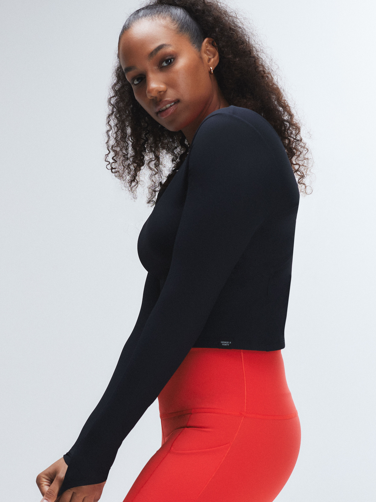 Light Layer Twist Back Top in Black | SAVAGE X FENTY