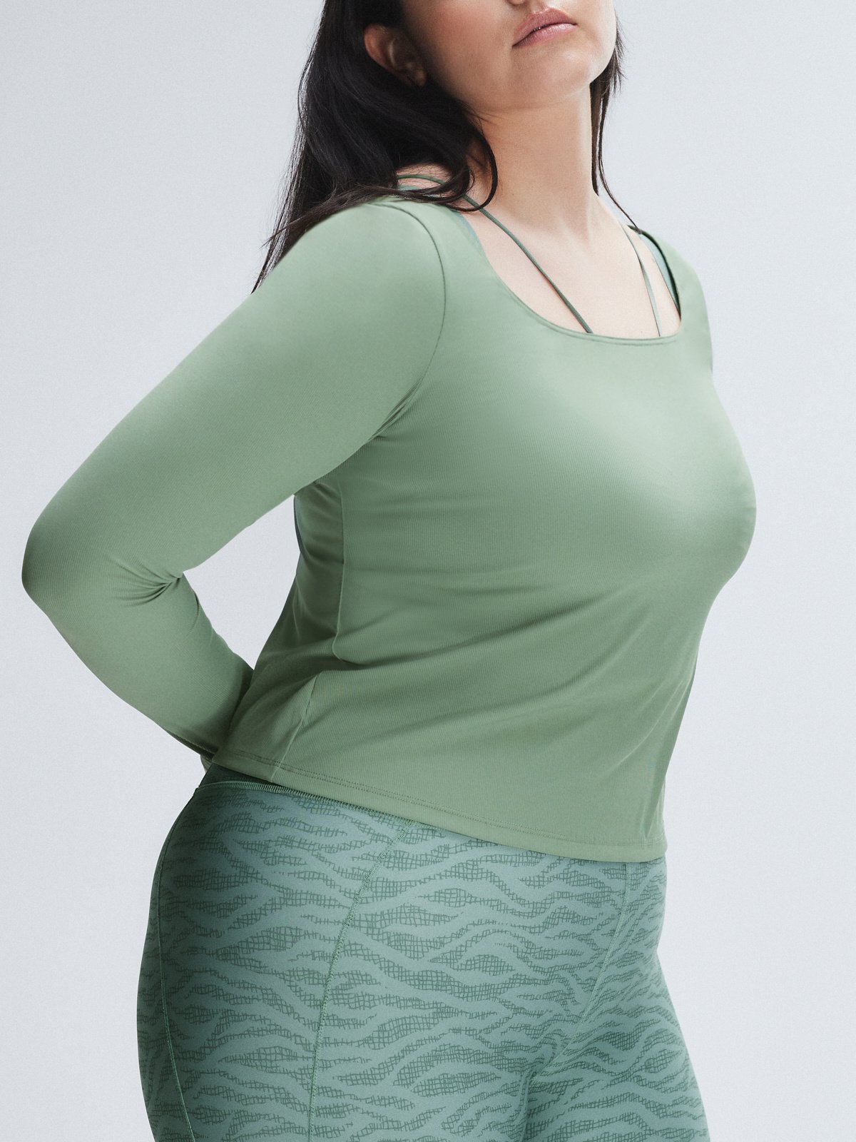 Light Layer Twist Back Top in Green | SAVAGE X FENTY